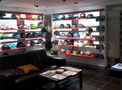 Intérieur magasin de vélos Grenoble Centre